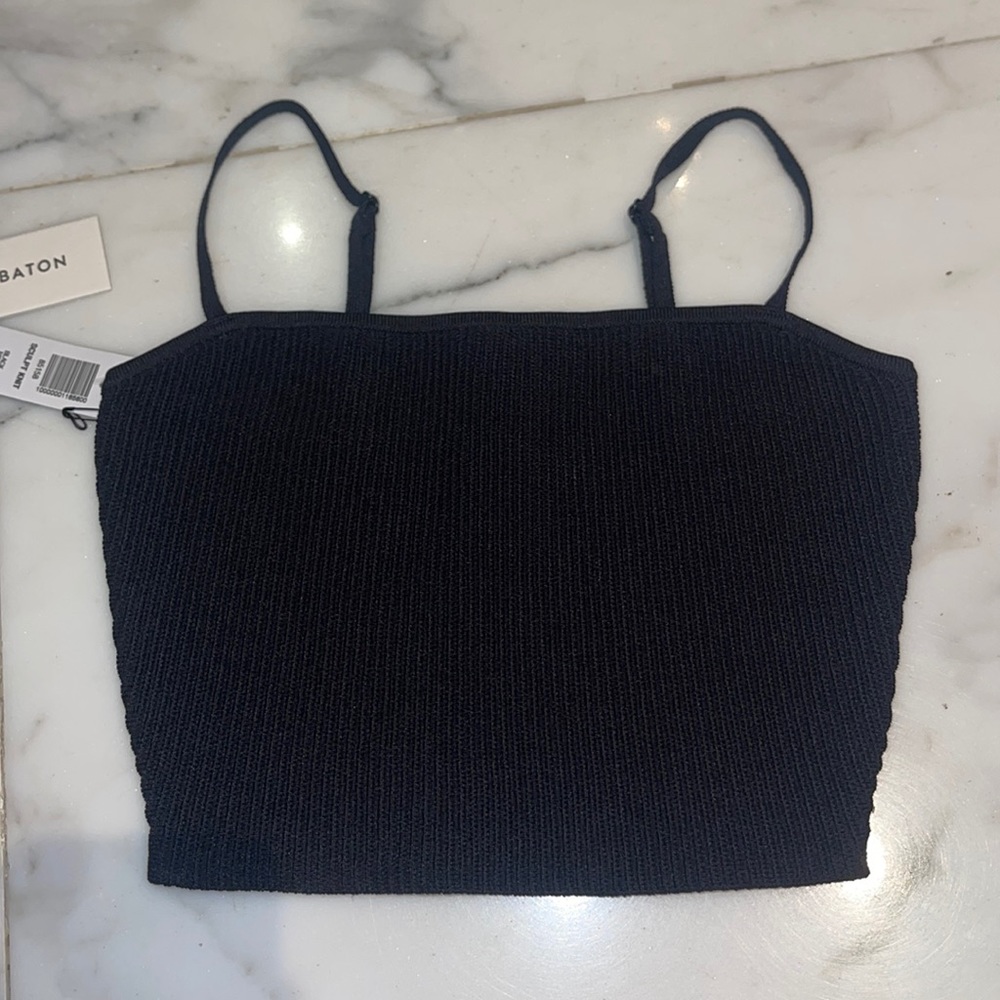 Aritzia top never worn